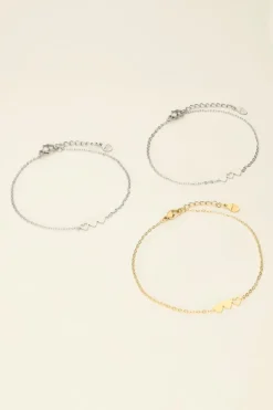 Armbanden Set Hartjes Twee Zilver En één Goud