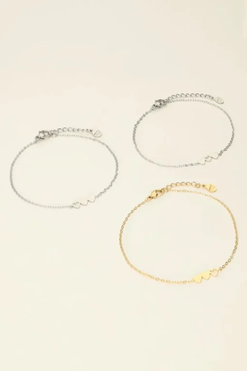 Armbanden Set Hartjes Twee Zilver En één Goud