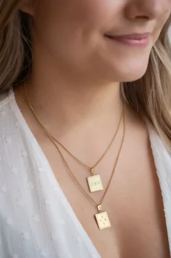 Atelier Lange Ketting Met Vierkante Bedel