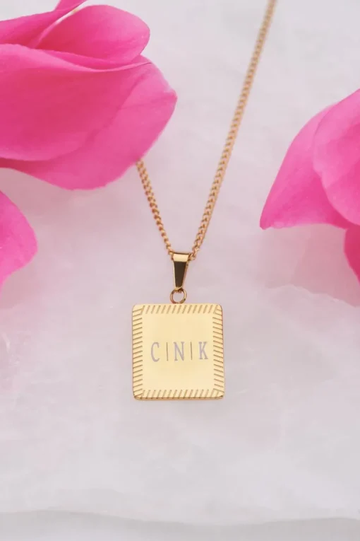 Atelier Lange Ketting Met Vierkante Bedel