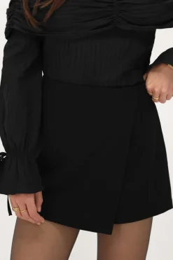 Basic Zwarte Skort Met Overslag