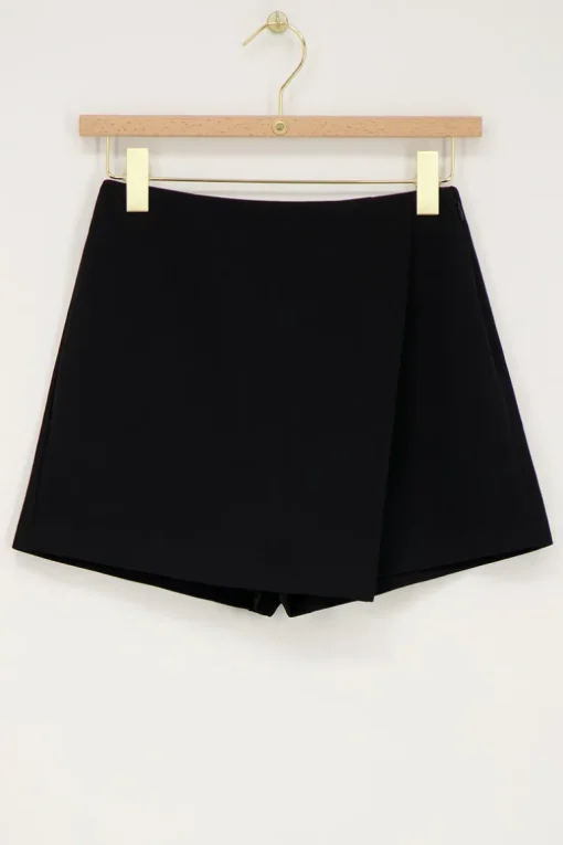 Basic Zwarte Skort Met Overslag