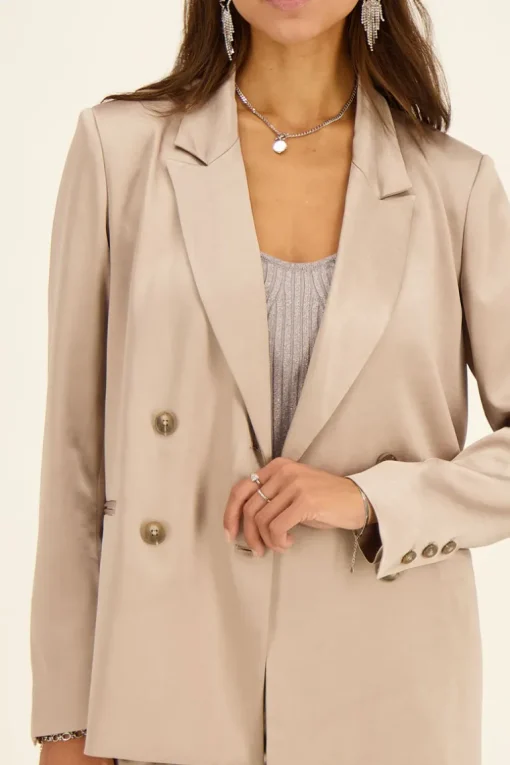 Beige Blazer Met Dubbele Knopen Satijn