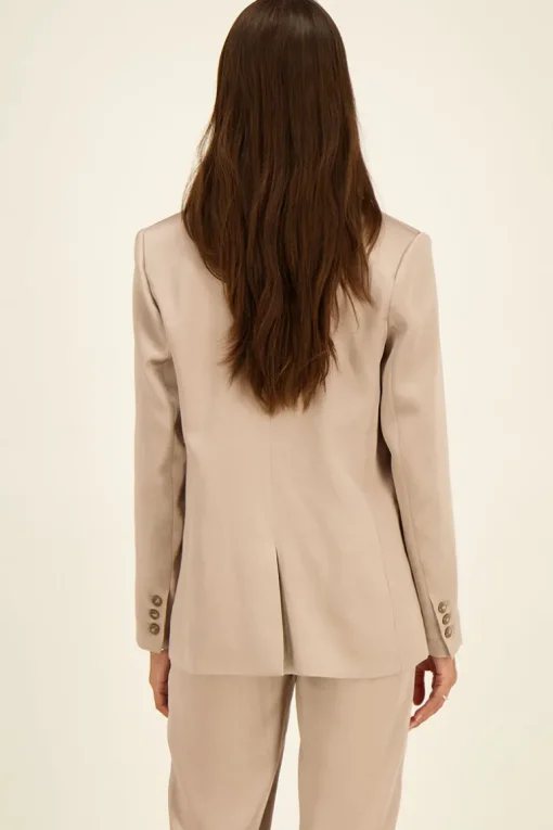 Beige Blazer Met Dubbele Knopen Satijn