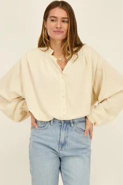 Beige Blouse Met Smock Details