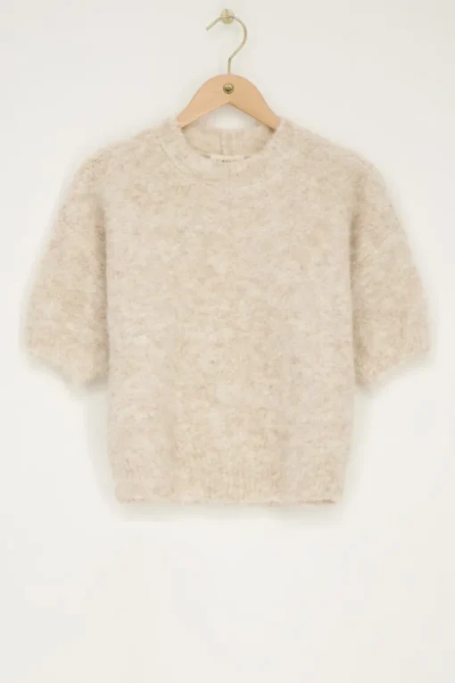 Beige Boucle Top Met Korte Mouwen