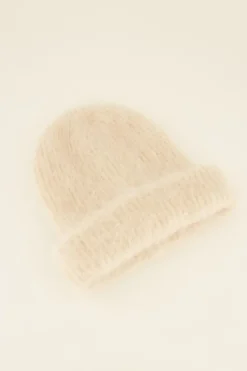 Beige Hairy Muts