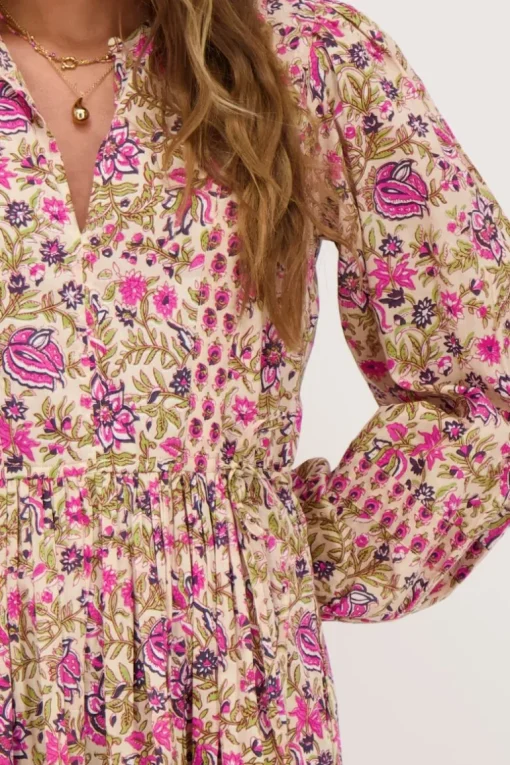Beige Jurk Met Roze En Groene Bloemenprint