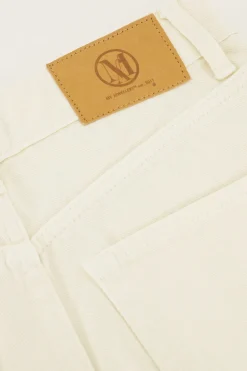 Beige Kort Broekje Met Gerafelde Pijpjes