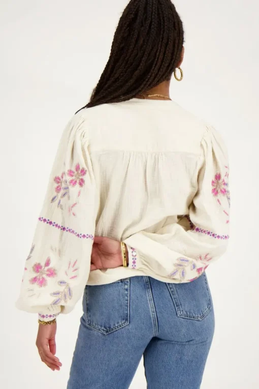 Beige Mousseline Blouse Met Embroidery