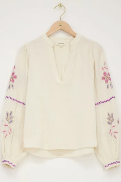 Beige Mousseline Blouse Met Embroidery