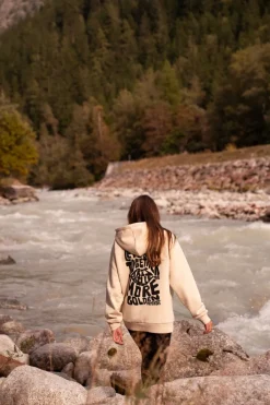 Beige Oversized Hoodie Très Belle