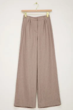 Beige Pinstripe Pantalon