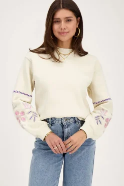 Beige Sweater Met Embroidery