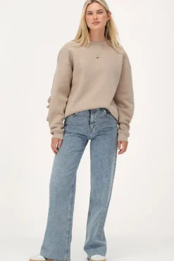 Beige Sweater Met Ruffle En Patch