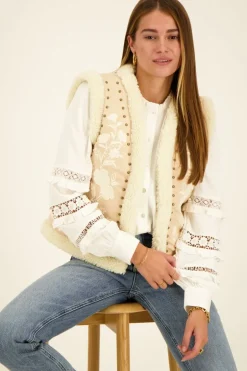 Beige Teddy Gilet Met Embroidery