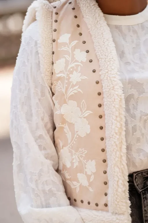 Beige Teddy Gilet Met Embroidery