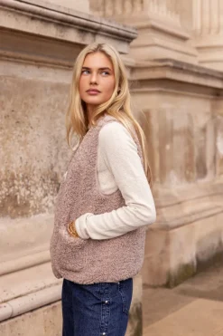 Beige Teddy Gilet Met Knoop