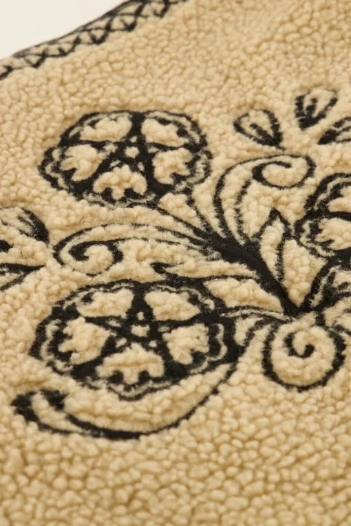Beige Teddy Gilet Met Zwarte Embroidery