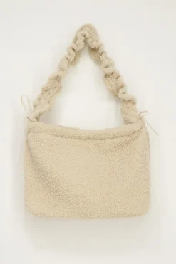 Beige Teddy Shopper Met Ruffle Strap