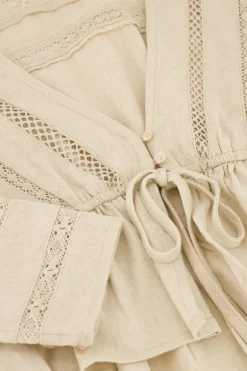 Beige Top Met Kanten Bandjes & Strik Detail