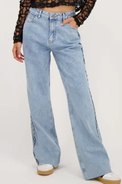 Blauwe Jeans Met Vlecht Detail