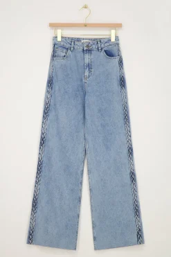 Blauwe Jeans Met Vlecht Detail