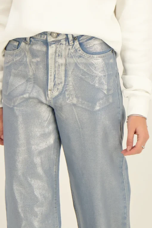 Blauwe Jeans Met Zilveren Coating