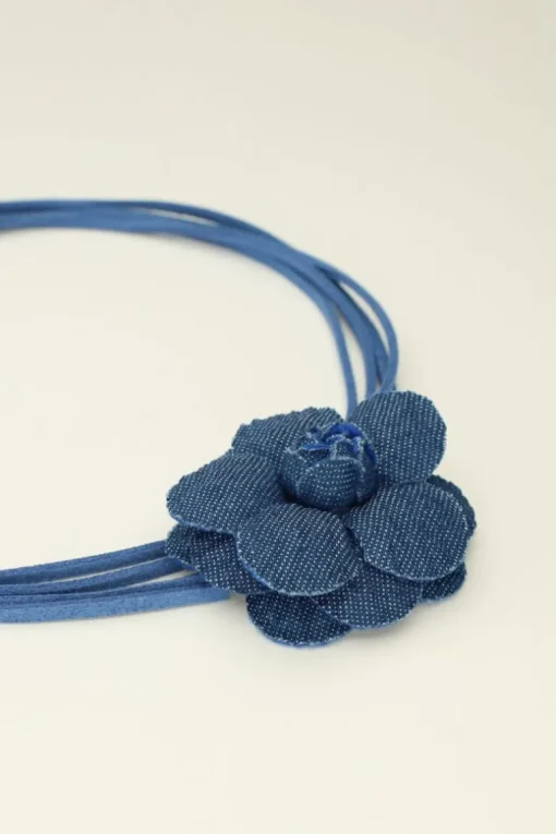 Blauwe Koord Choker Met Denim Bloem