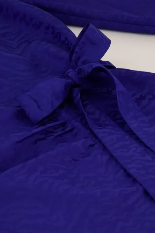 Blauwe Overslagjurk Met Zebra Jacquard