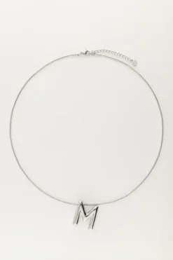 Bold Ketting Met Initial