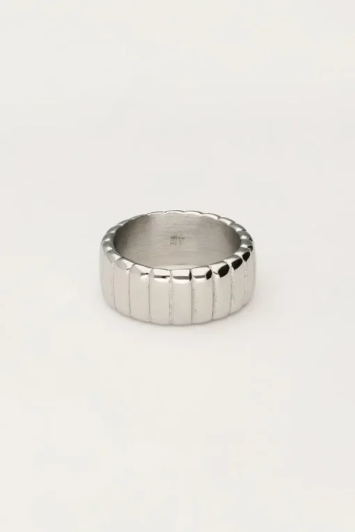 Bold Ring Met Ribbels