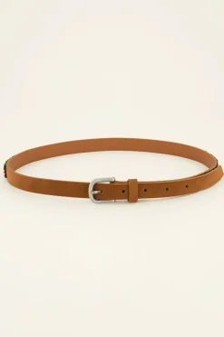 Bruine Riem Met Zilverkleurige Gesp