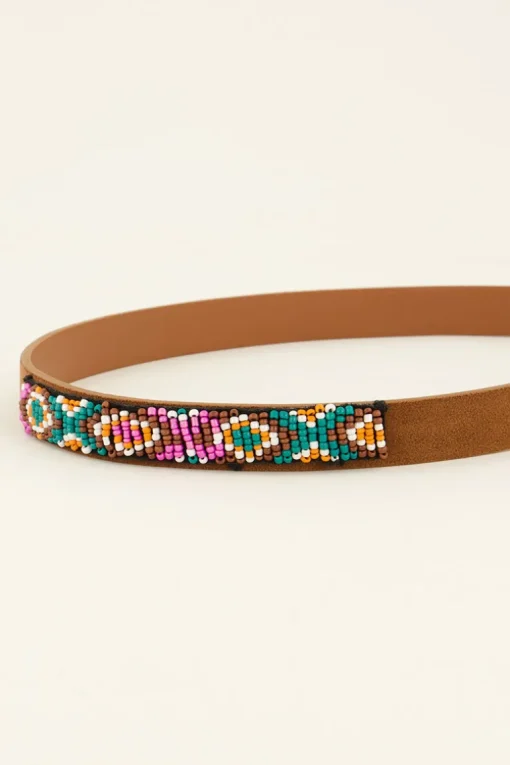 Bruine Riem Met Zilverkleurige Gesp