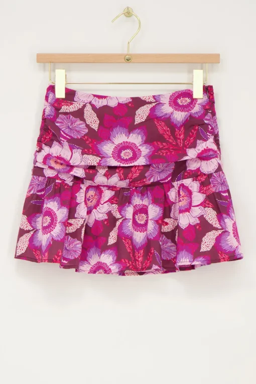 Bruine Skort Met Plooien En Roze Bloemenprint