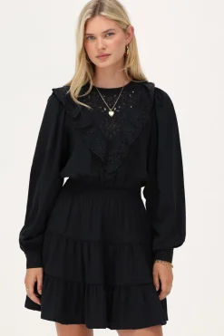 Donkerblauwe Jurk Met Embroidery En Ruffles