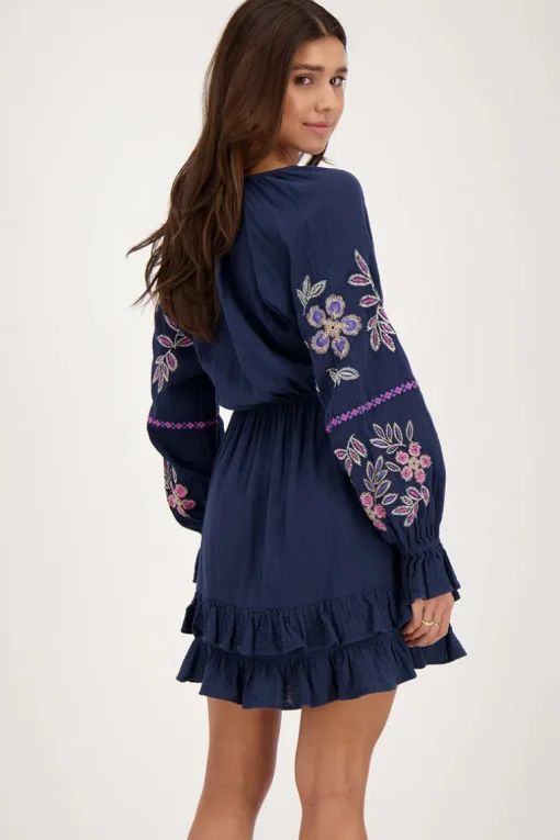 Donkerblauwe Jurk Met Embroidery