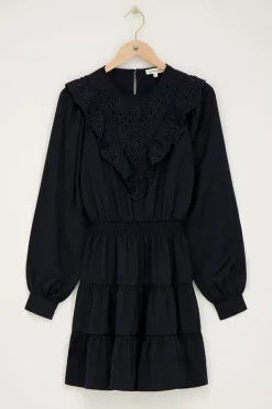 Donkerblauwe Jurk Met Embroidery En Ruffles