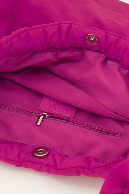 Fuchsia Shopper Met Ruffles