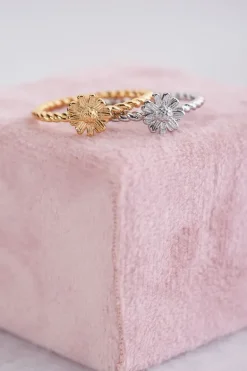 Gedraaide Ring Met Bloem