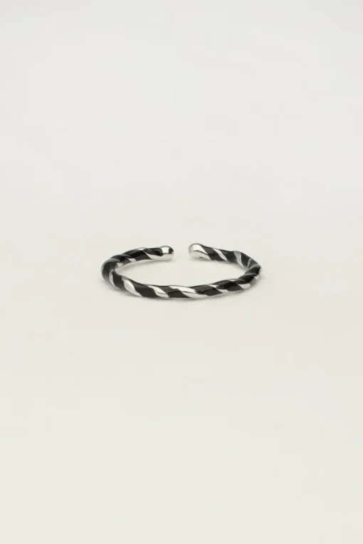 Gedraaide Ring Met Zwart