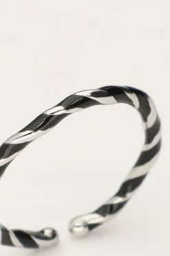 Gedraaide Ring Met Zwart