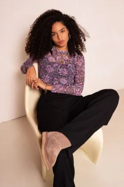 Grijze Mesh Top Met Paarse Bloemenprint