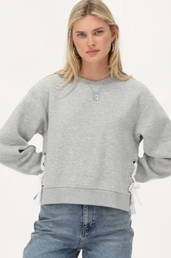 Grijze Sweater Met Witte Strikjes