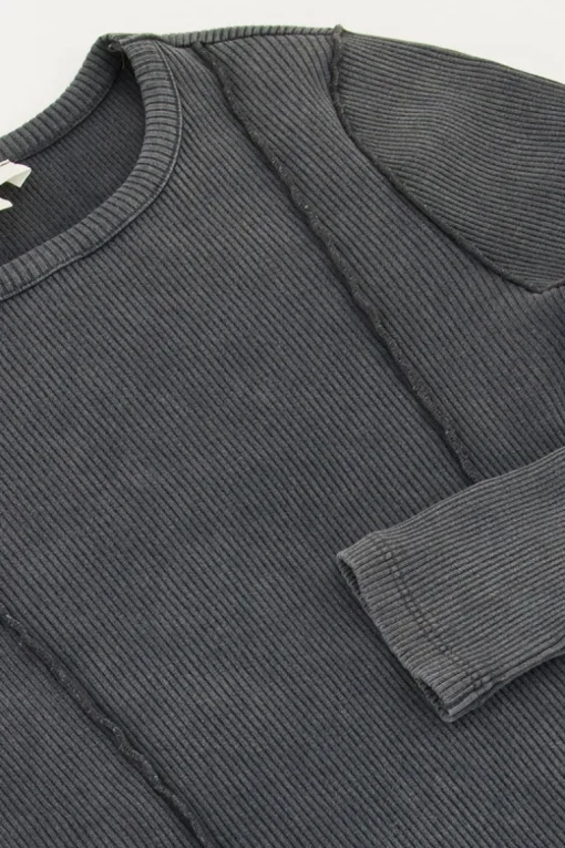Grijze Top Met Rib En Babylock