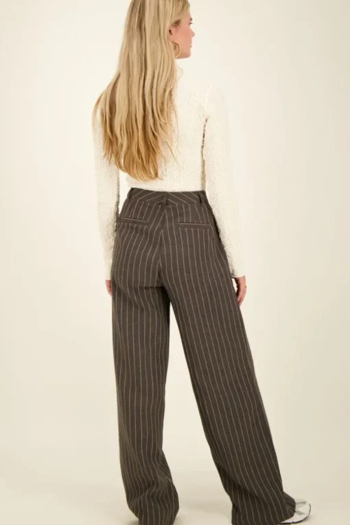Grijze Wide Leg Broek Met Krijtstrepen