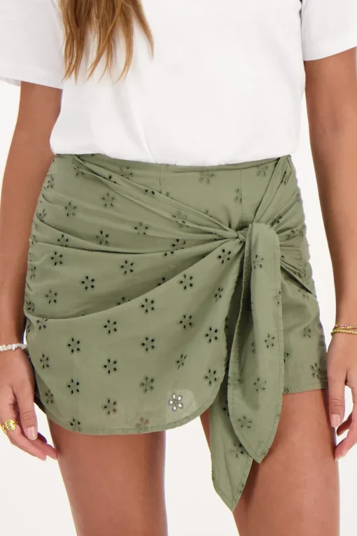 Groene Skort Met Bloemen Embroidery