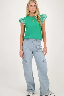 Groene Top Met Embroidery Mouwen