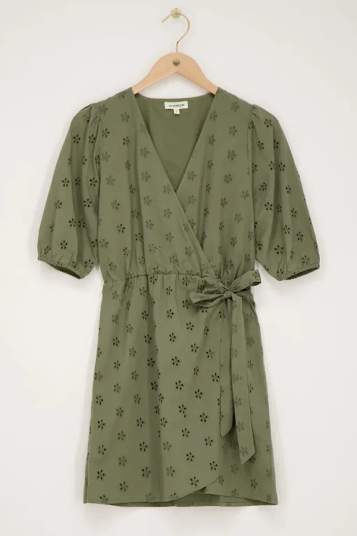 Groene Wikkeljurk Met Bloemen Embroidery