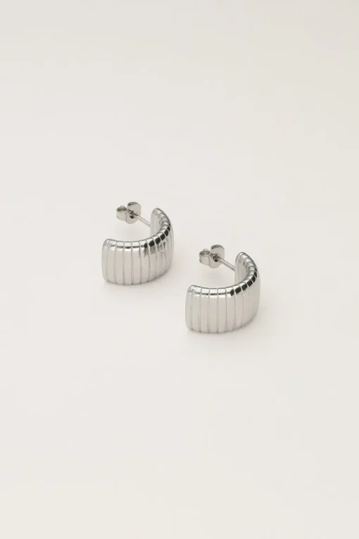 Halve Oorringen Met Ribbels